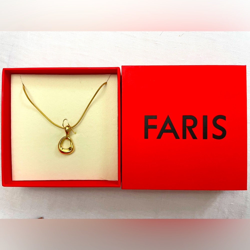 faris nina Gold Pendant Necklace